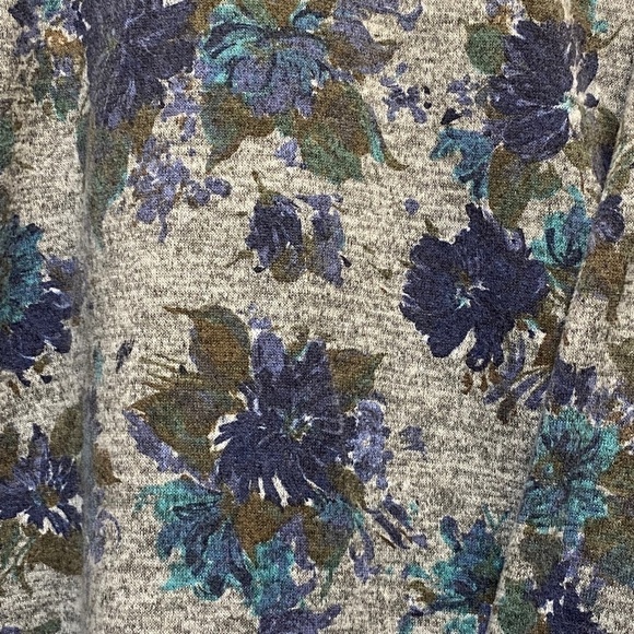 𝅺ANGELA made in Italy long sleeve hooded shirt size L - Picture 2 of 6